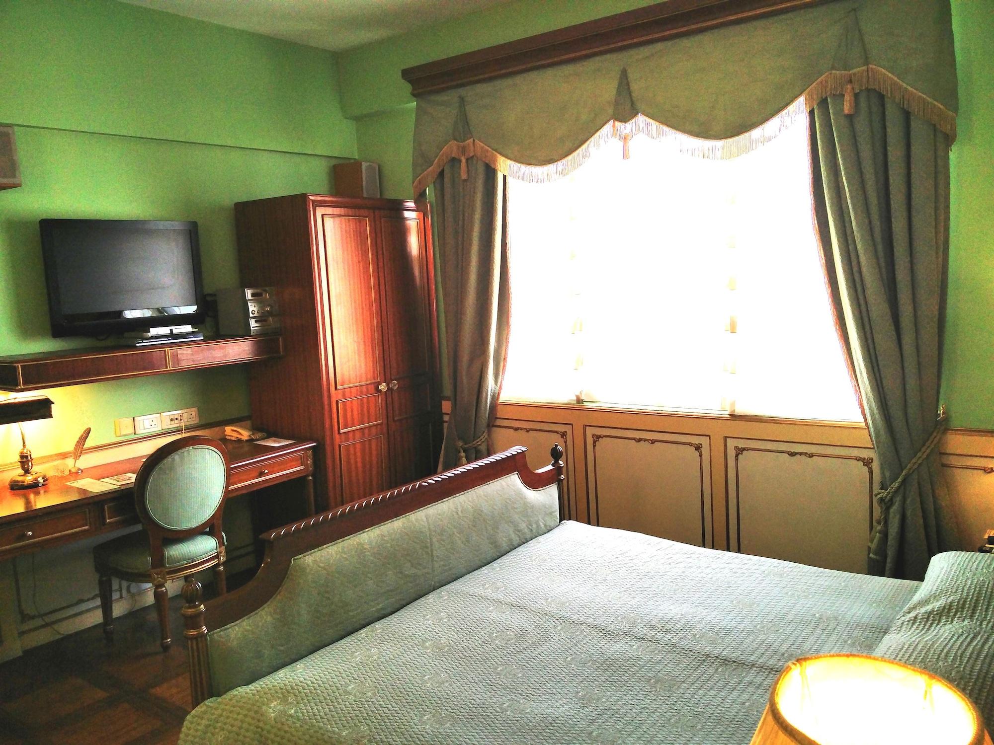 The Gordon House Hotel, Colaba Мумбаи Экстерьер фото