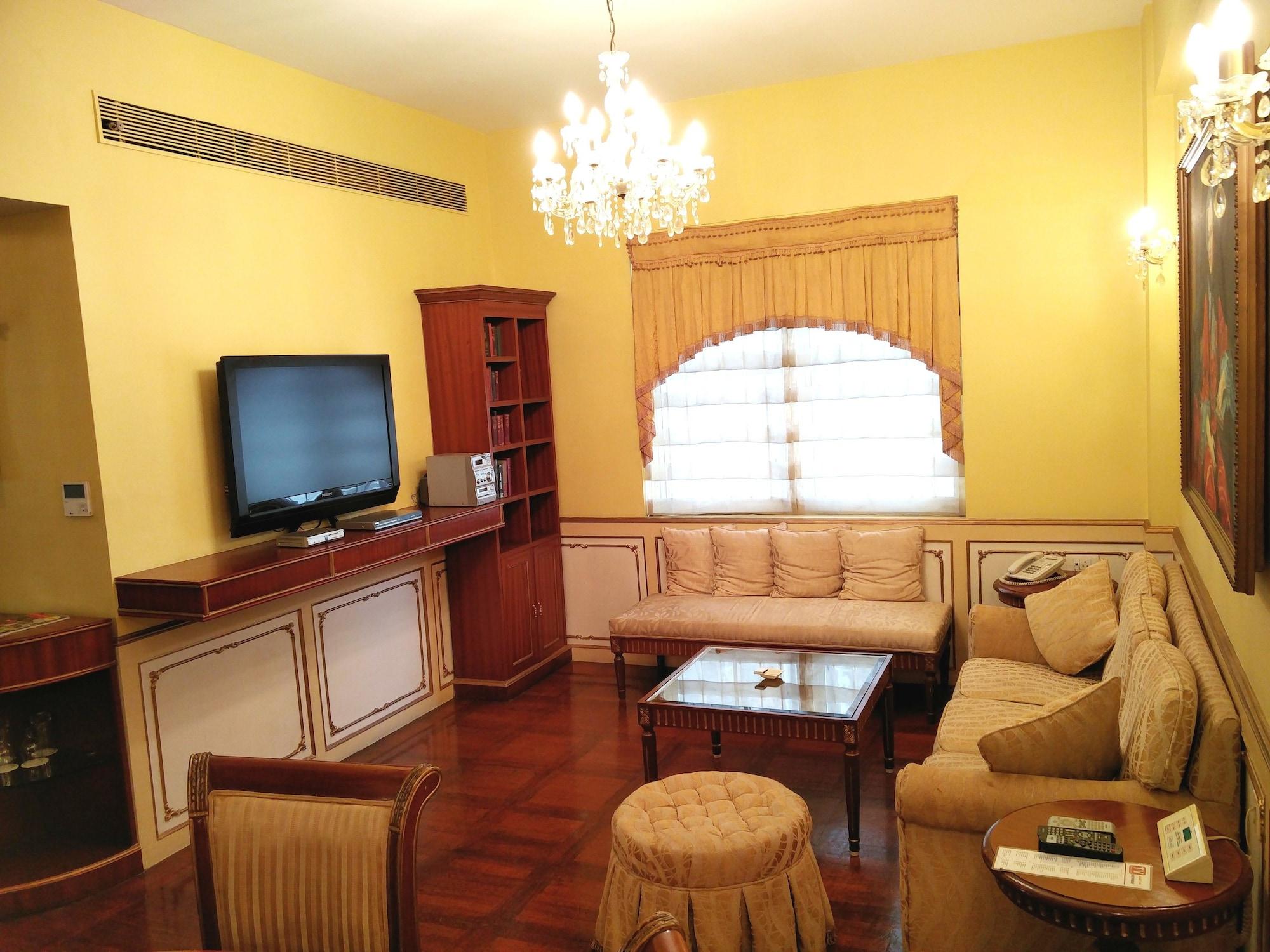 The Gordon House Hotel, Colaba Мумбаи Экстерьер фото