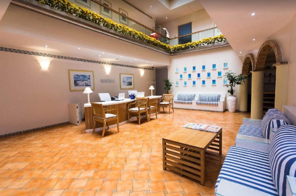 The Gordon House Hotel, Colaba Мумбаи Экстерьер фото